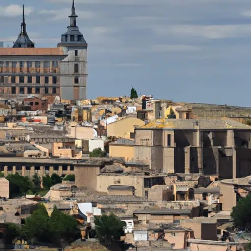 נוף מרהיב של העיר ההיסטורית טולדו, טיול יום פופולרי ממדריד